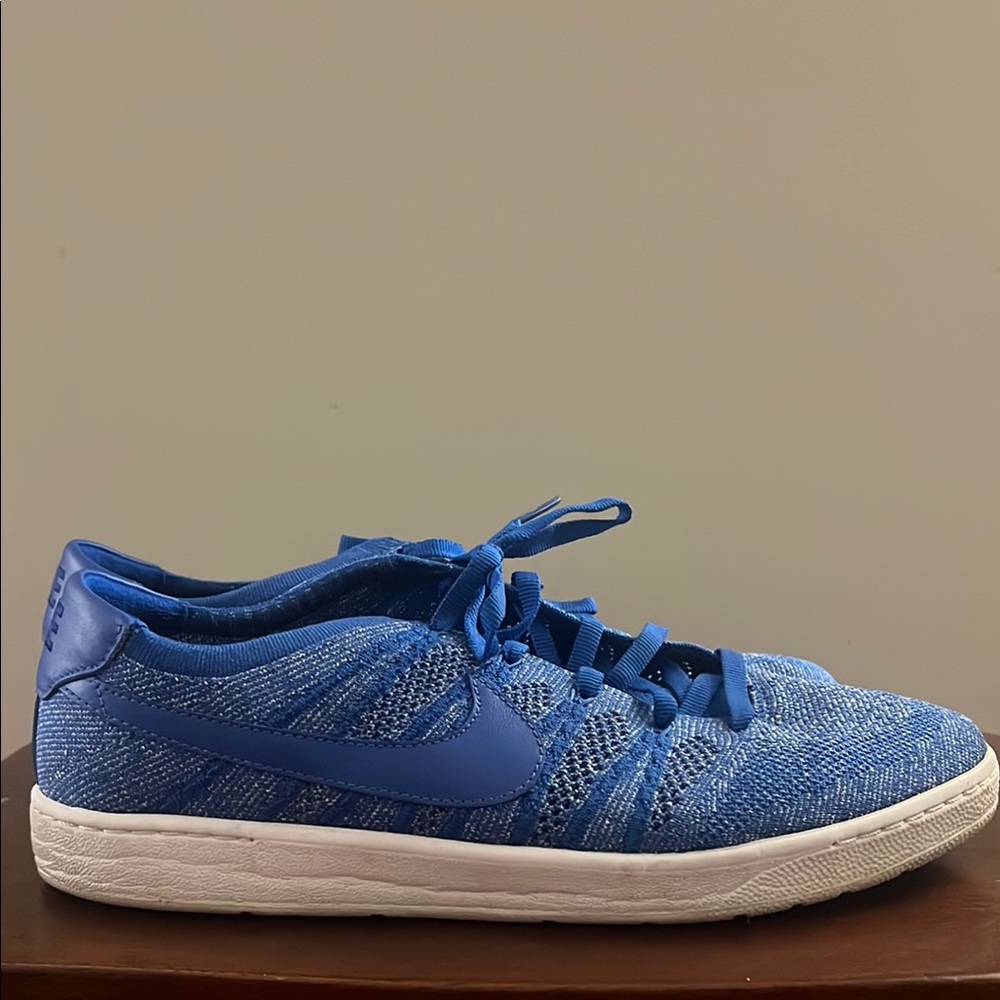 NIKE Tennis Classic Ultra Flyknit